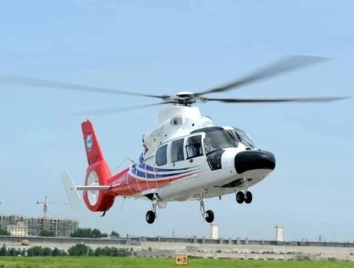 12月31日,由航空工业哈飞自主研发的h425-100(ac312e)型直升机获得