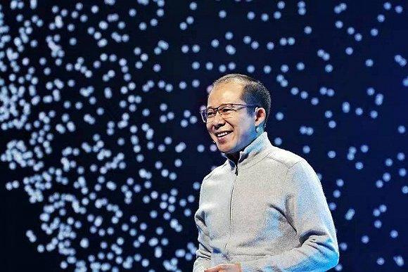 风暴眼中的刘炽平