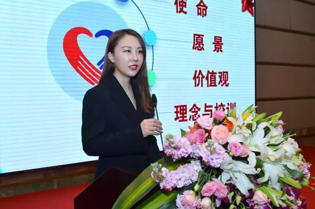 他表示慈溪中学将会一如既往支持慈吉教育集团,慈中书院,共同努力