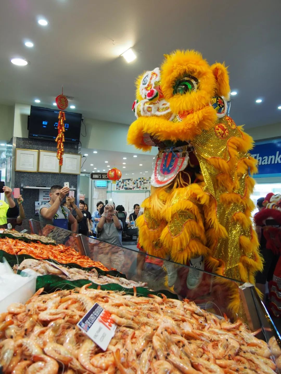 悉尼鱼市场携手银联国际举办夜市美食汇及激光