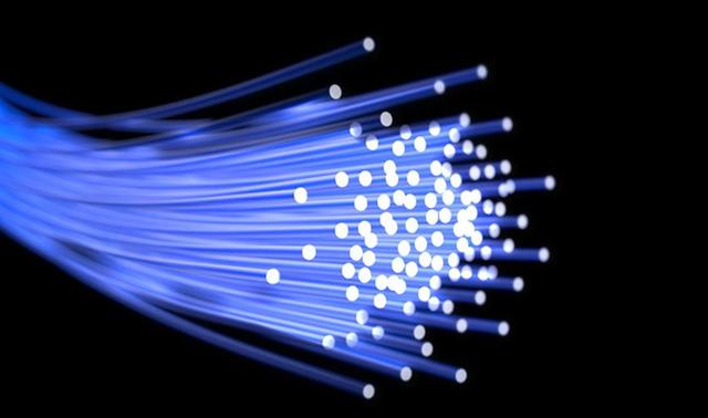 我国首次实现106pbits超大容量单模多芯光纤光传输