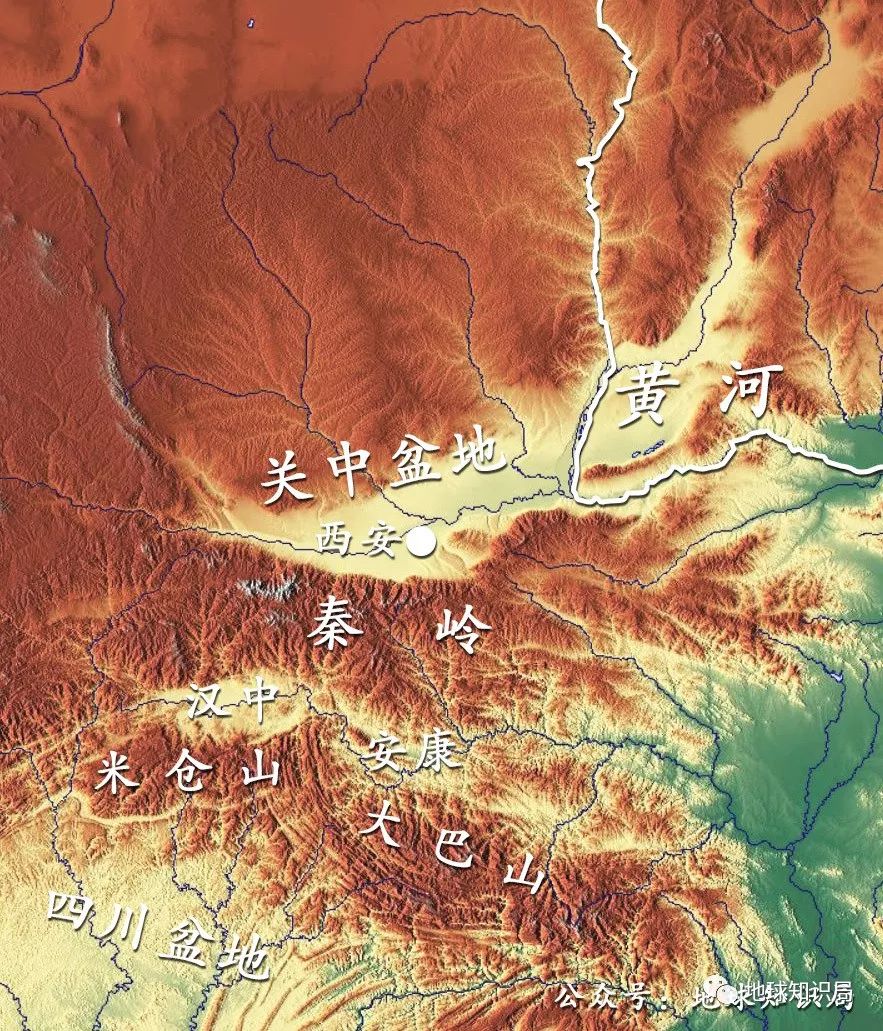 关中与四川之间关中以南的秦巴山地,其"两山(秦岭,大巴山)夹两盆地