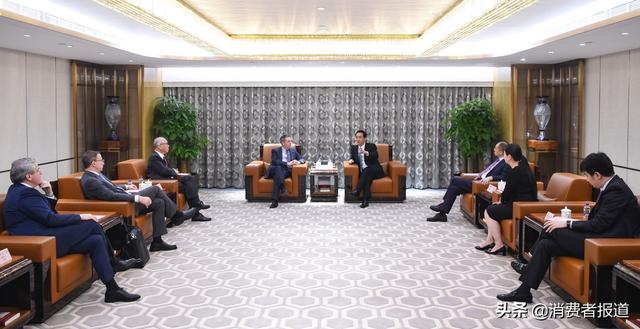 哈佛校长带队到访恒大 就新能源汽车产业等领