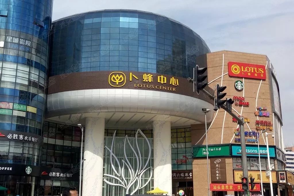 中国连锁超市十年风云:4家企业消逝于十强榜