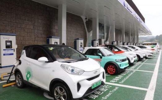 汽车市场迎来寒冬，新的机遇在新能源汽车？
