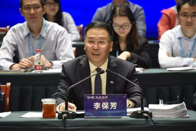 围观财经 | 冰冰出清股票，“农药”出海遇阻，皇冠也会掉