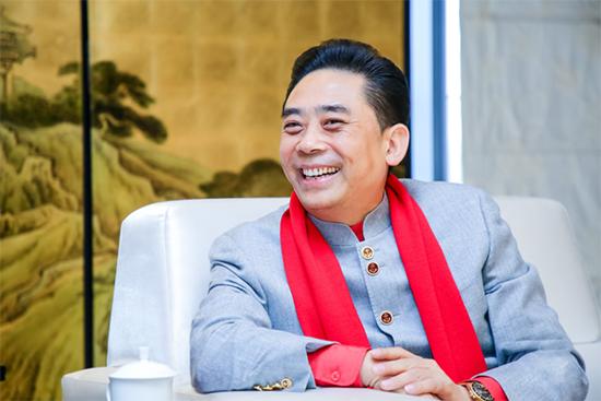 其实,无论是从ofo走出来的薛鼎,还是在共享经济这条路上坚守了28年的