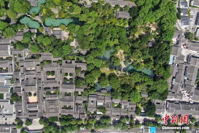 古城苏州东北隅,建于明正德初年(16世纪初),是江南古典园林的代表作品