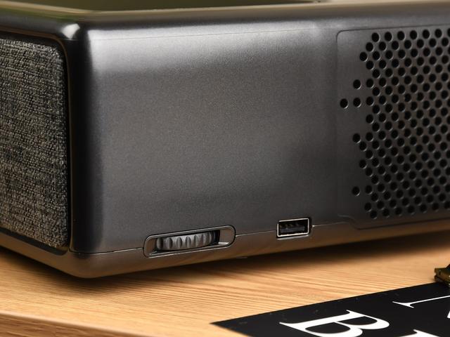 造型别致的大屏影院优派a3虹激光电视图赏