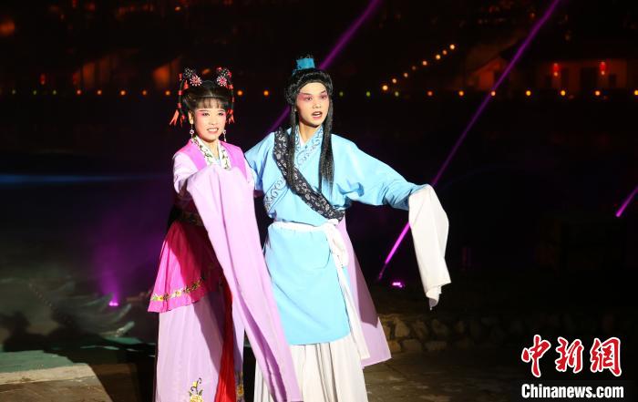 安徽安庆复排黄梅戏传统大戏 已有14部登台“复活”