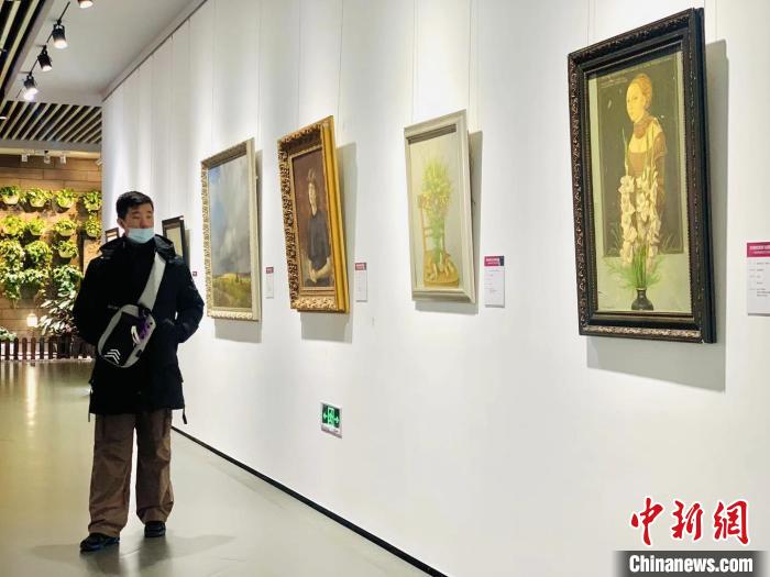“俄罗斯著名艺术家作品展”开展 促中俄艺术文化合作发展