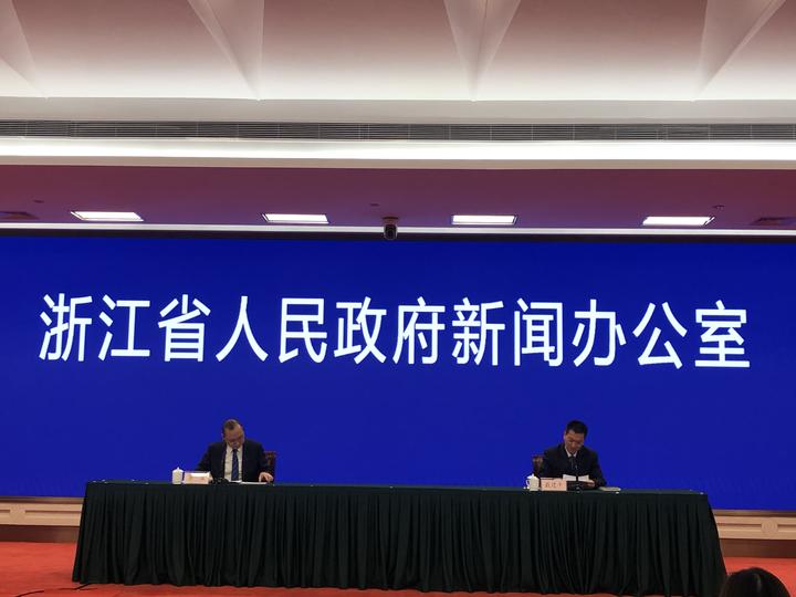 全面小康经济总量万亿美元_全面建成小康社会图片