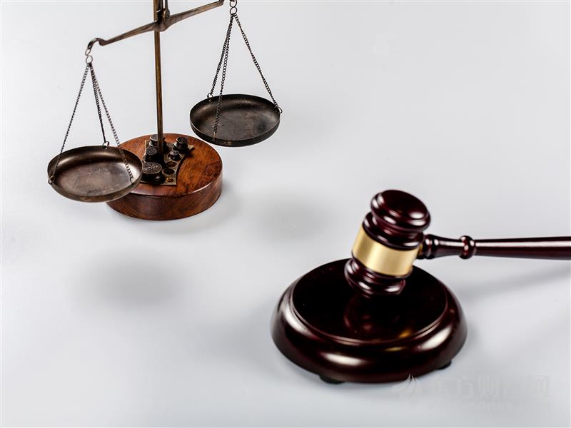 用改革办法推动降低企业生产经营成本