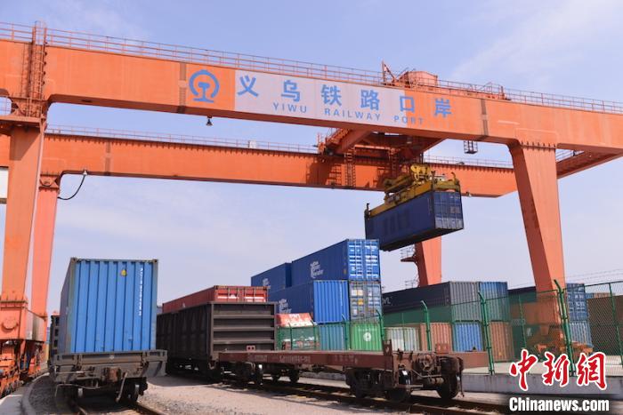 繁忙的义乌铁路口岸。 繁忙的义乌铁路口岸。