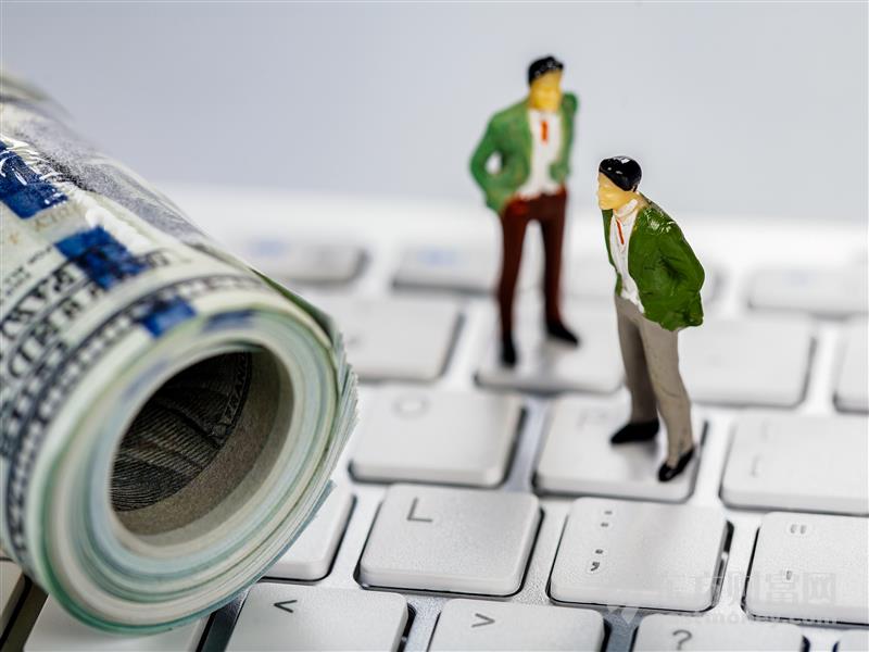 中国“巴菲特”抄底腾讯##专题##