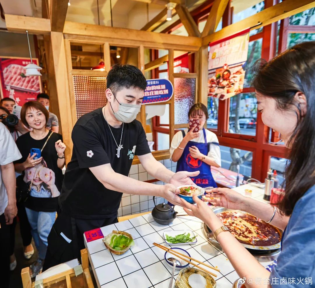 投400万亏500万贤合庄加盟商维权陈赫却悄然退股此前到店宣传一次60万