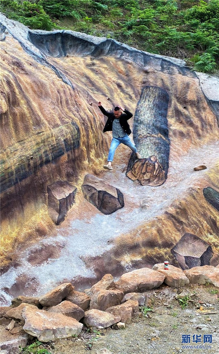 重庆3d立体画获"世界最长,面积最大"吉尼斯世界纪录