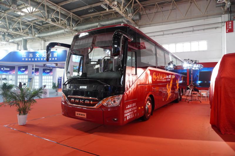 安凯携三款新品亮相2021道路运输车辆展