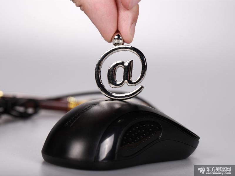 国信证券：持币过节还是持股过节？