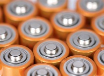 镁金属单体电池面世 应用场景有望扩大！概念股太稀缺了 这些股业绩翻倍增长