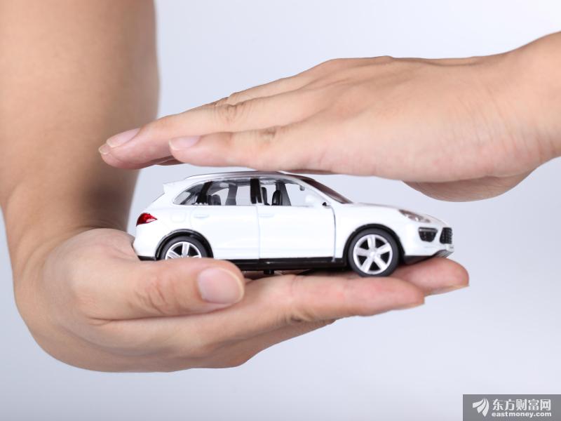 百度“汽车机器人”来了！没有方向盘和踏板