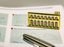 经济日报：下调服务费或会影响平台经济的估值逻辑 但不意味着平台企业前景堪忧