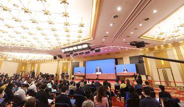 李克强：地方政府要当“铁公鸡” 