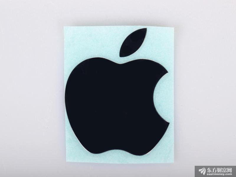 iPhone13杀到：罕见降价