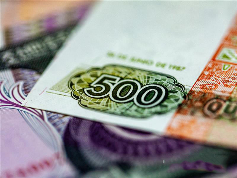 央行：上调外汇存款准备金率2个百分点