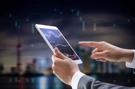 政府工作报告透露哪些投资机会？