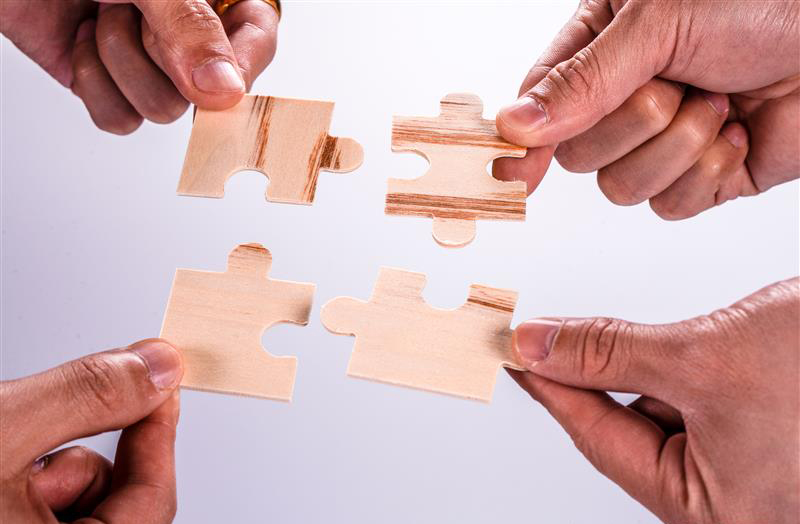 头部私募调仓曝光！高毅邓晓峰“狂买”紫金矿业 景林抄底物业股